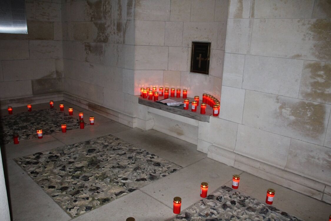 samedi 21 novembre 2020 : les feux de la mémoire au Flesquières Hill British Cemetery