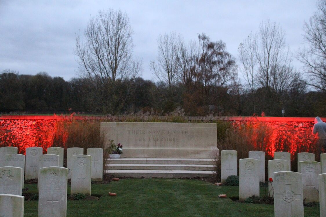 samedi 21 novembre 2020 : les feux de la mémoire au Flesquières Hill British Cemetery